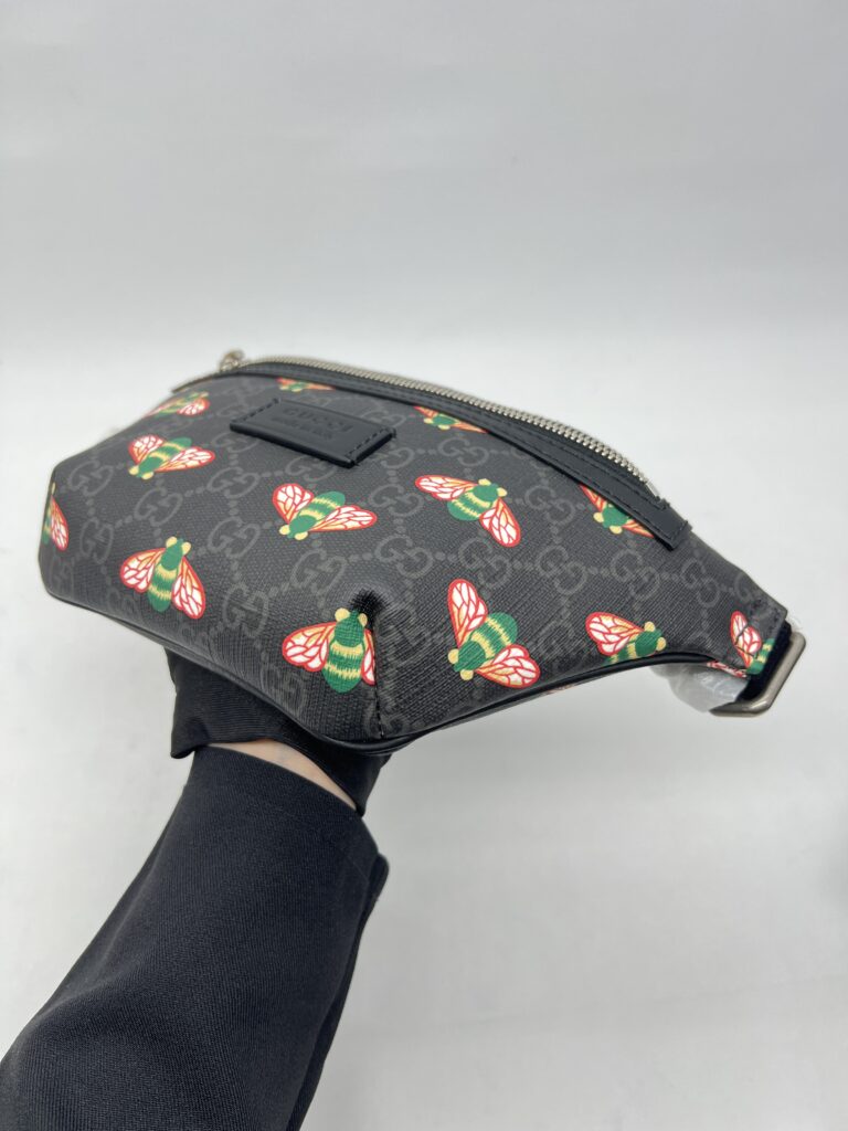Gucci Belt Bag GG Supreme Black Bees SHW