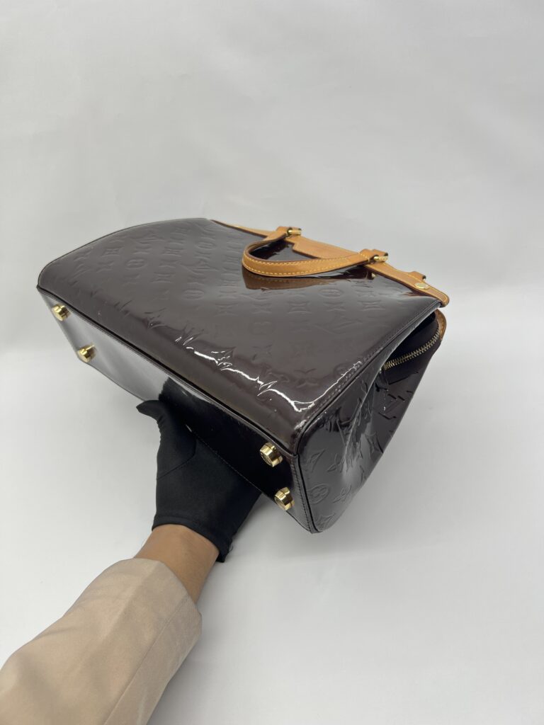 Louis Vuitton Brea MM Monogram Vernis Amarente