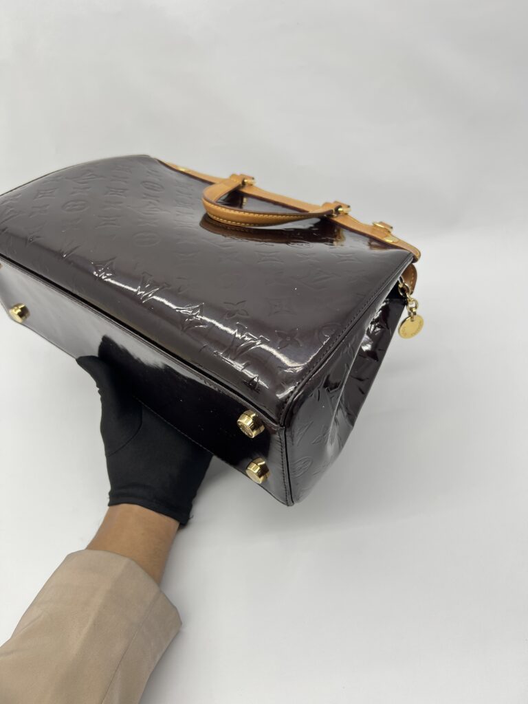 Louis Vuitton Brea MM Monogram Vernis Amarente