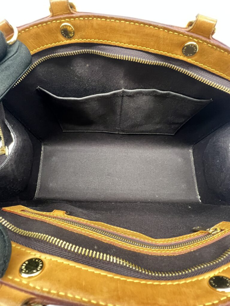 Louis Vuitton Brea MM Monogram Vernis Amarente