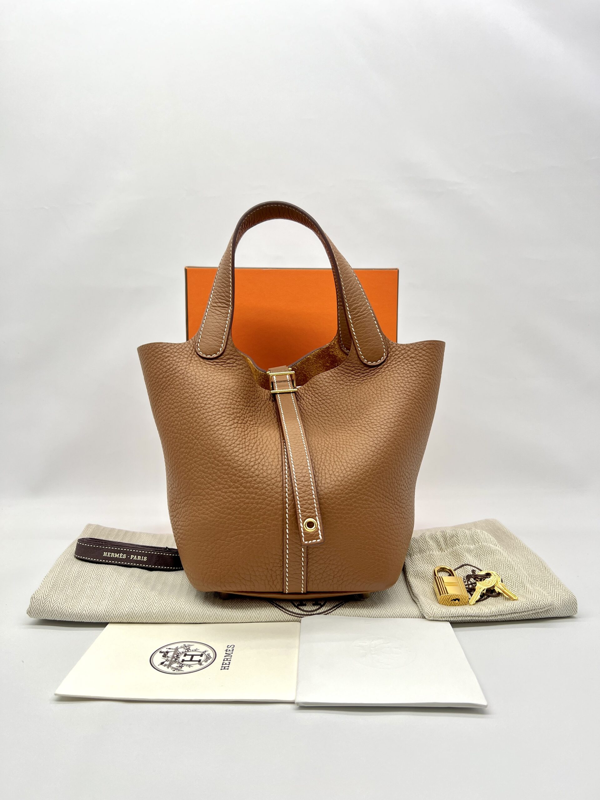 Hermes Picotin 18 Clemence Gold GHW