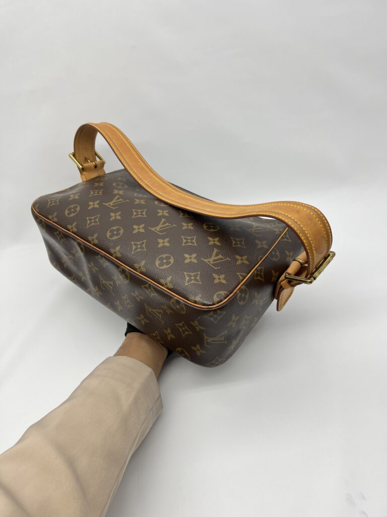 Louis Vuitton Viva Cite Monogram Red