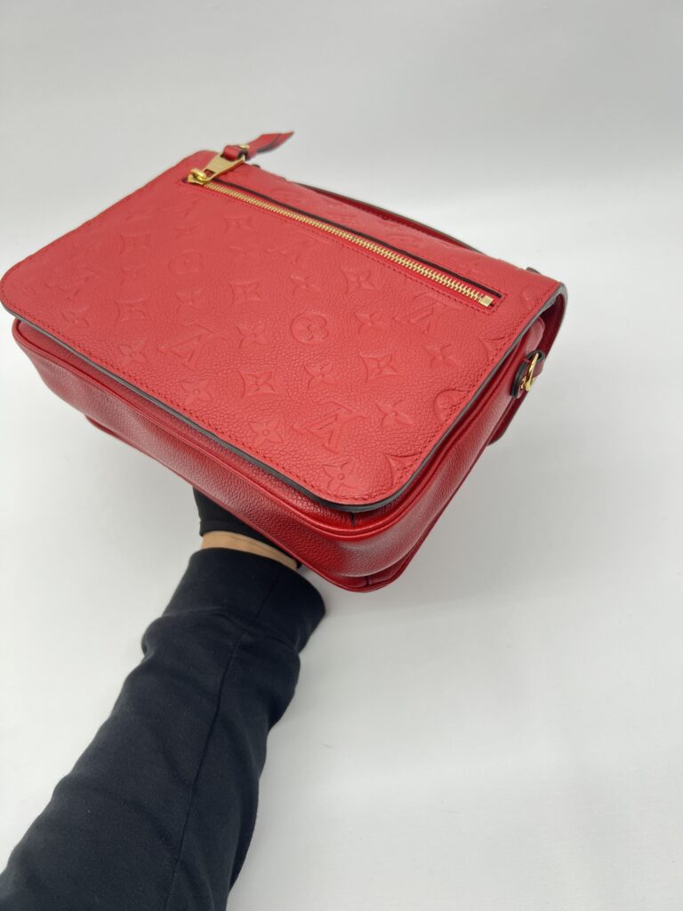 Louis Vuitton Metis MM Monogram Empreinte Cerise
