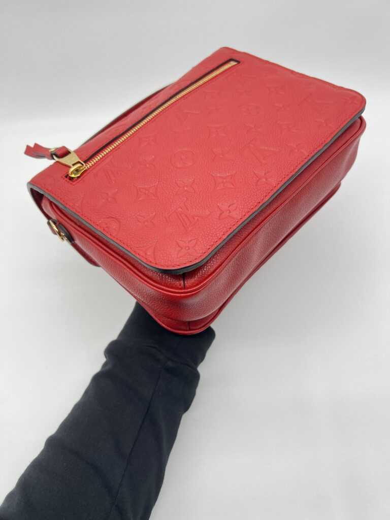 Louis Vuitton Metis MM Monogram Empreinte Cerise