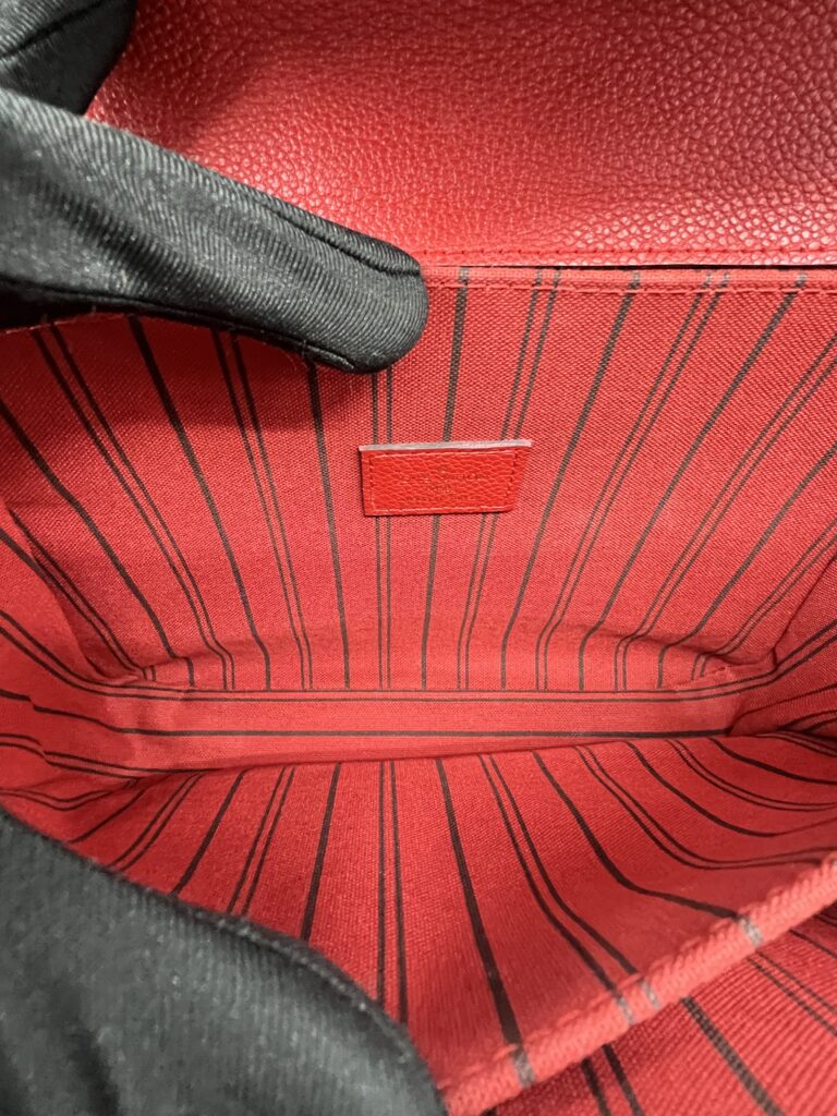 Louis Vuitton Metis MM Monogram Empreinte Cerise