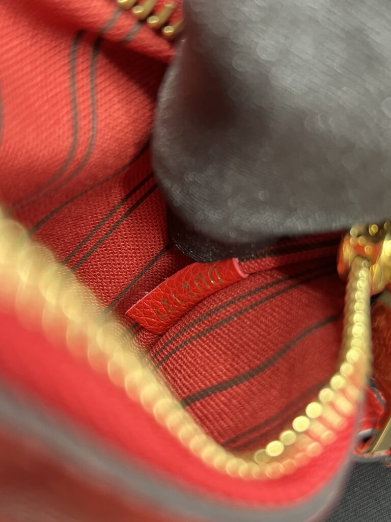Louis Vuitton Metis MM Monogram Empreinte Cerise