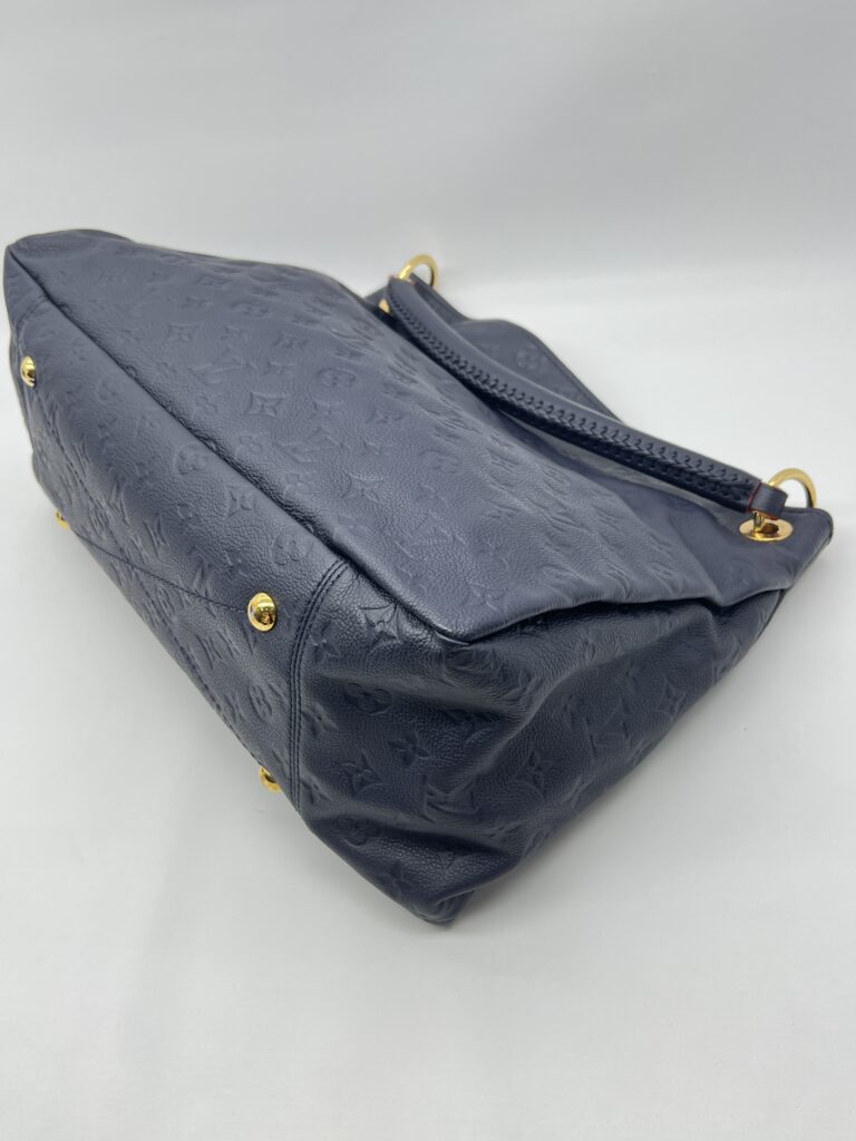 Louis Vuitton Artsy MM Monogram Empreinte Marine GHW