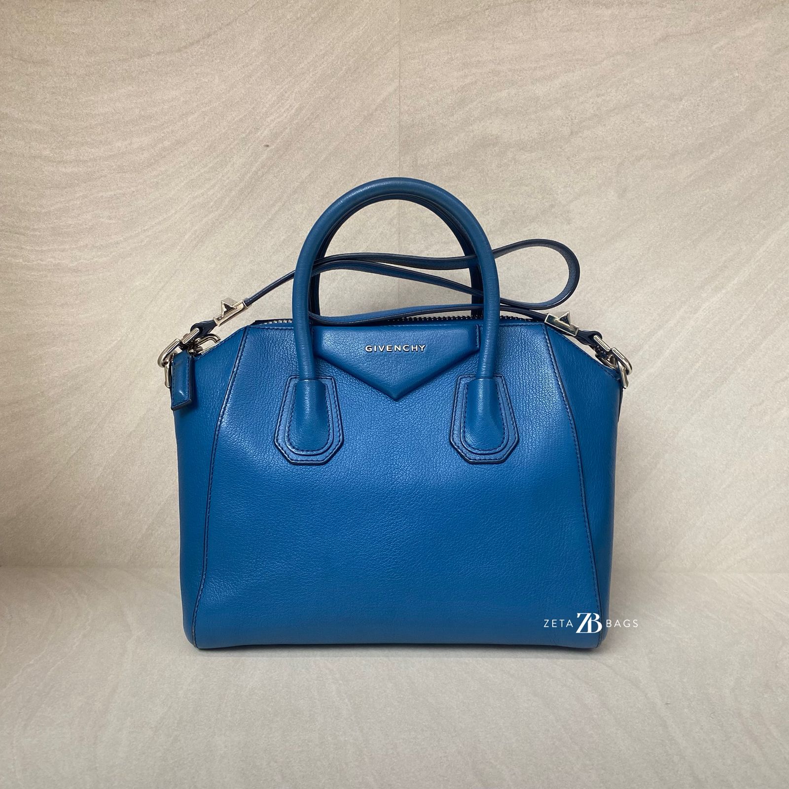 Givenchy Small Antigona Grained Blue SHW