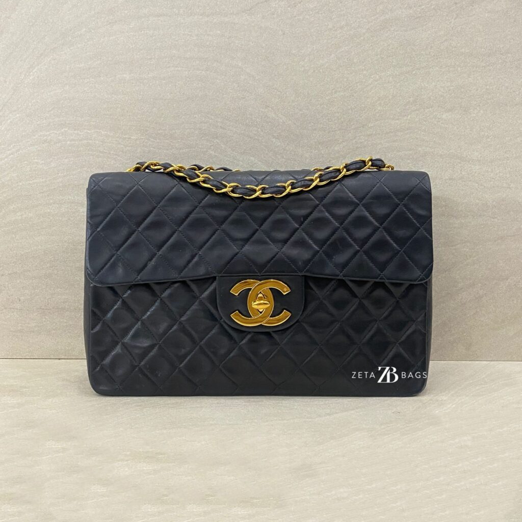 Chanel Classic Maxi Single Flap Lambskin Black GHW