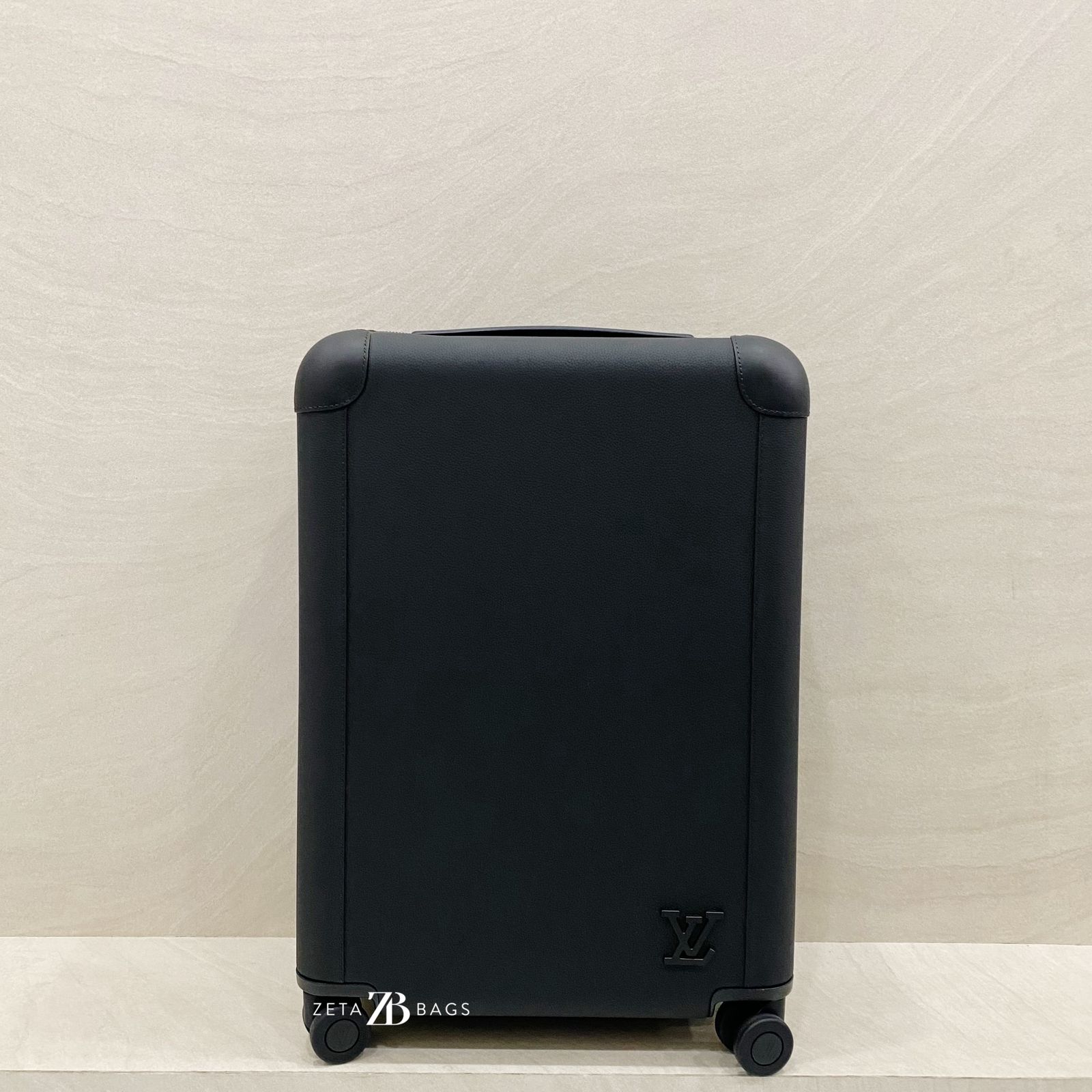 Louis Vuitton Horizon 55 Aerogram Black