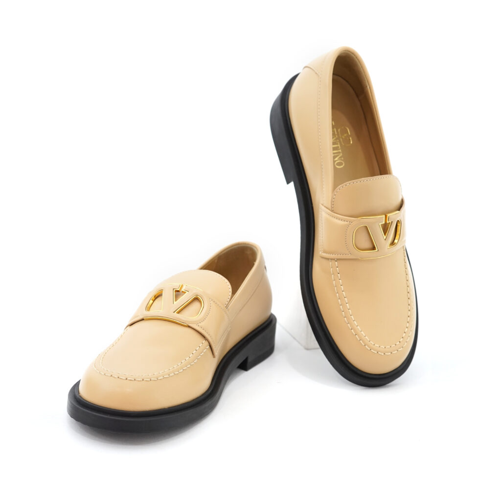 Valentino Garavani Vlogo Beige Black