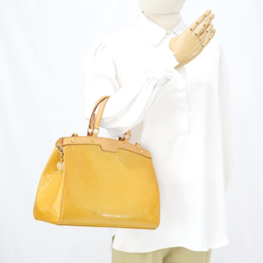 Louis Vuitton Brea MM Vernis Yellow GHW