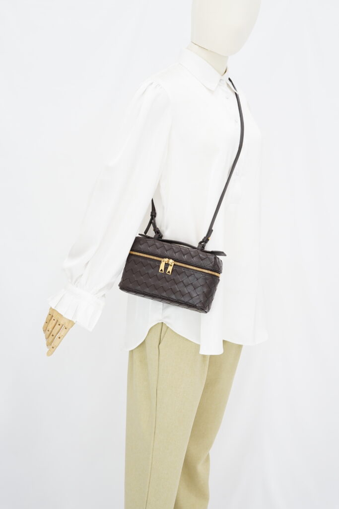Bottega Veneta Bang Bang Vanity Case Intrecciato Fondant GHW