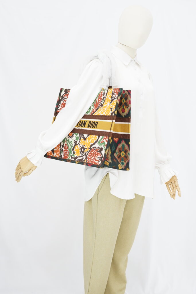 Dior Large Book Tote Endek Bali Multicolore