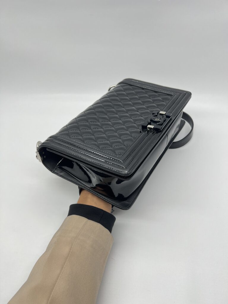 Chanel Boy 28 Vernis Black SHW