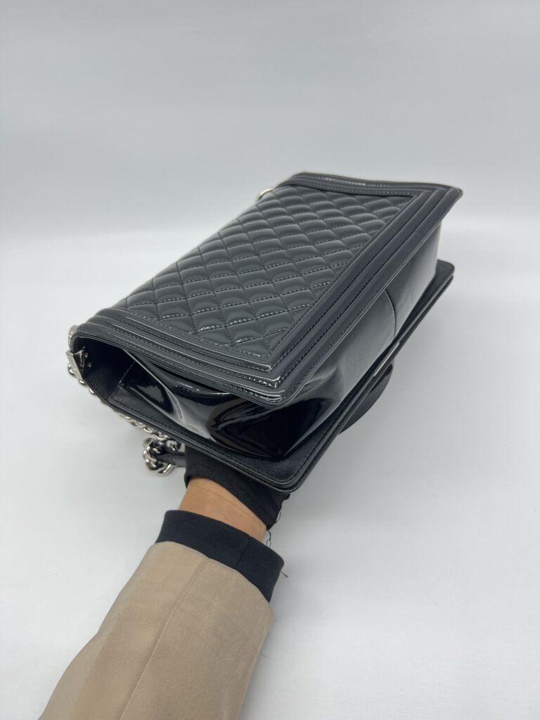 Chanel Boy 28 Vernis Black SHW
