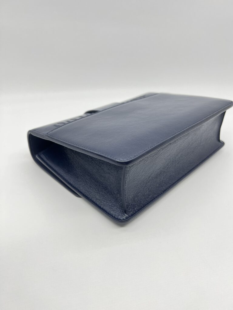 Dior 30 Montaigne Navy GHW