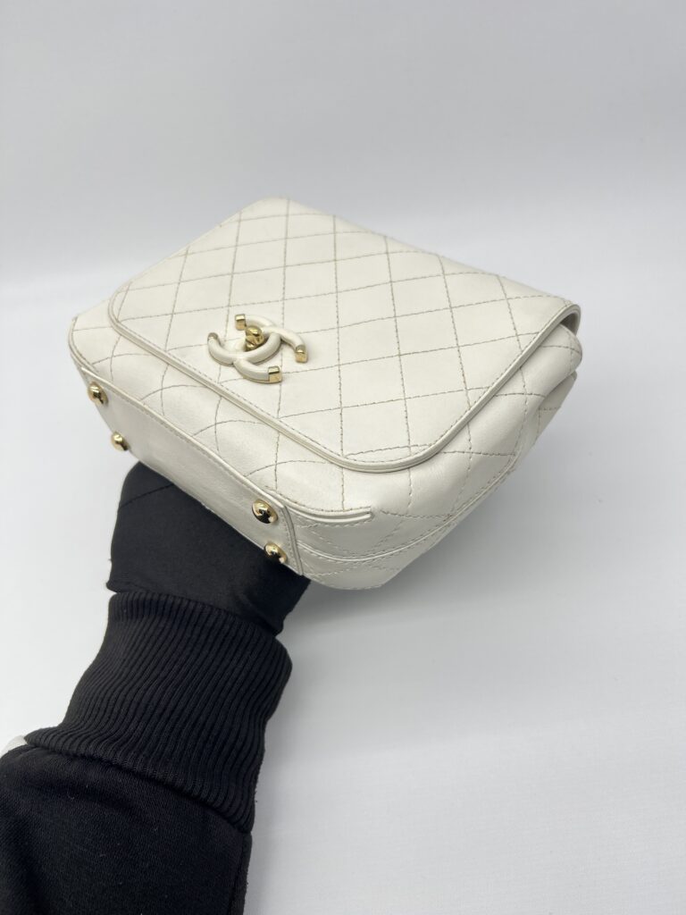 Chanel CC Case Flap Calfskin White GHW