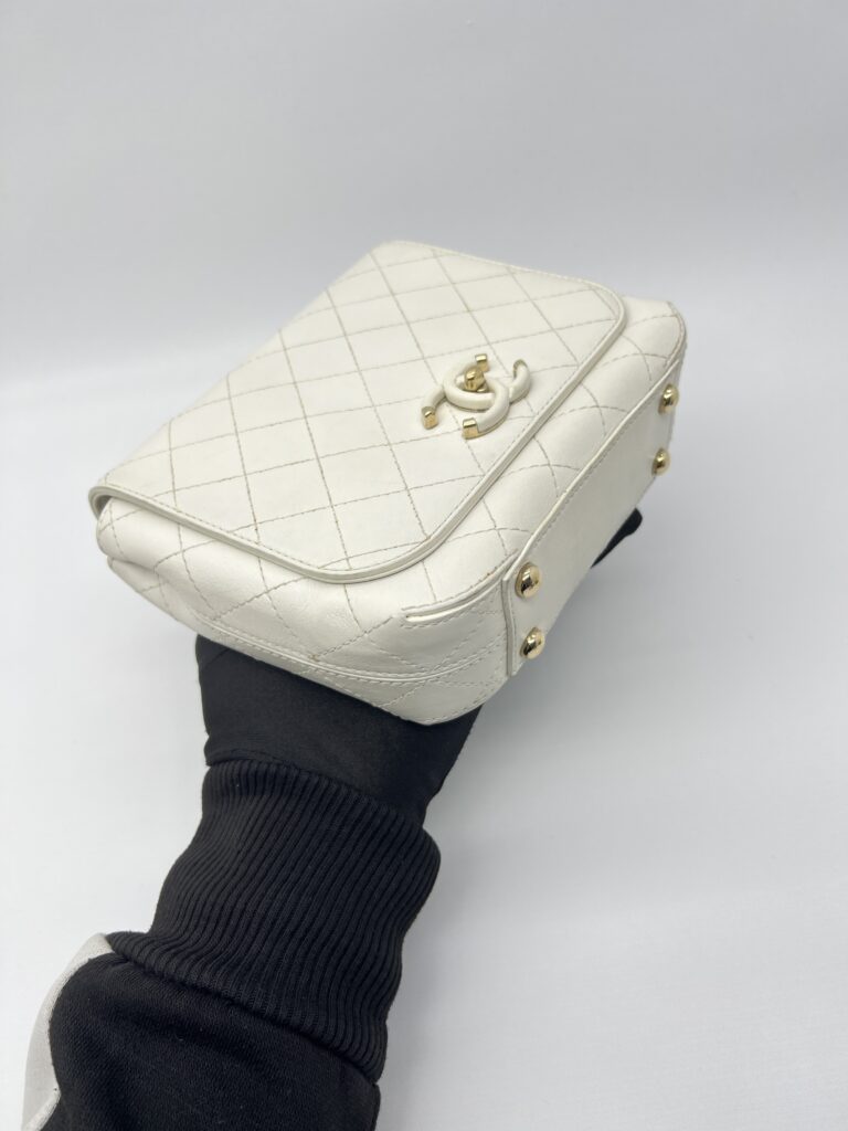 Chanel CC Case Flap Calfskin White GHW
