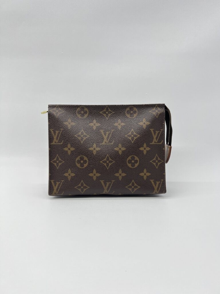 Louis Vuitton Toiletry 19 Monogram GHW