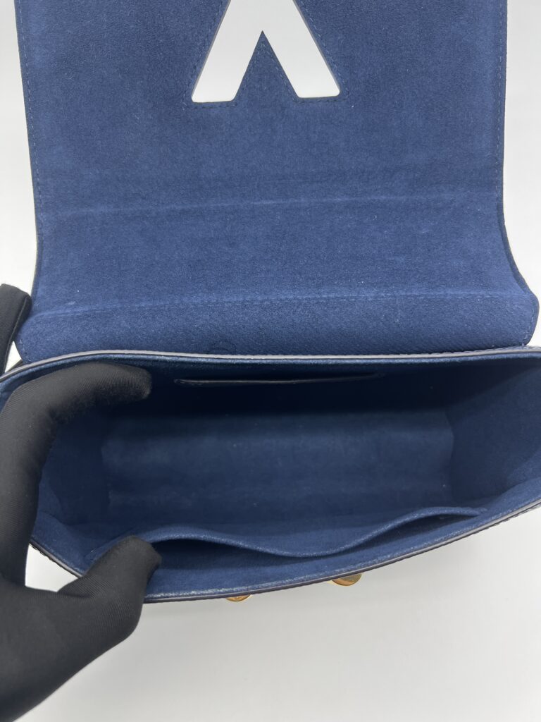 Louis Vuitton Twist MM Epi Blue Navy GHW