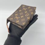 Louis Vuitton Toiletry 15 Monogram GHW
