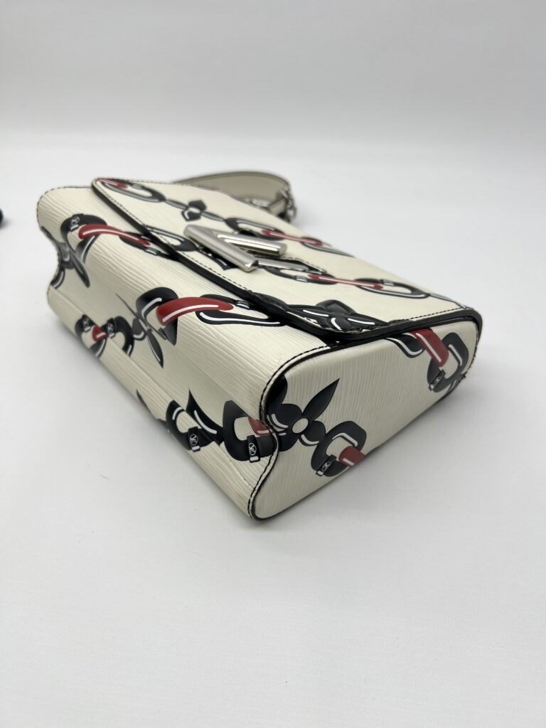 Louis Vuitton Twist MM Epi Chain Flowers White Black Red SHW