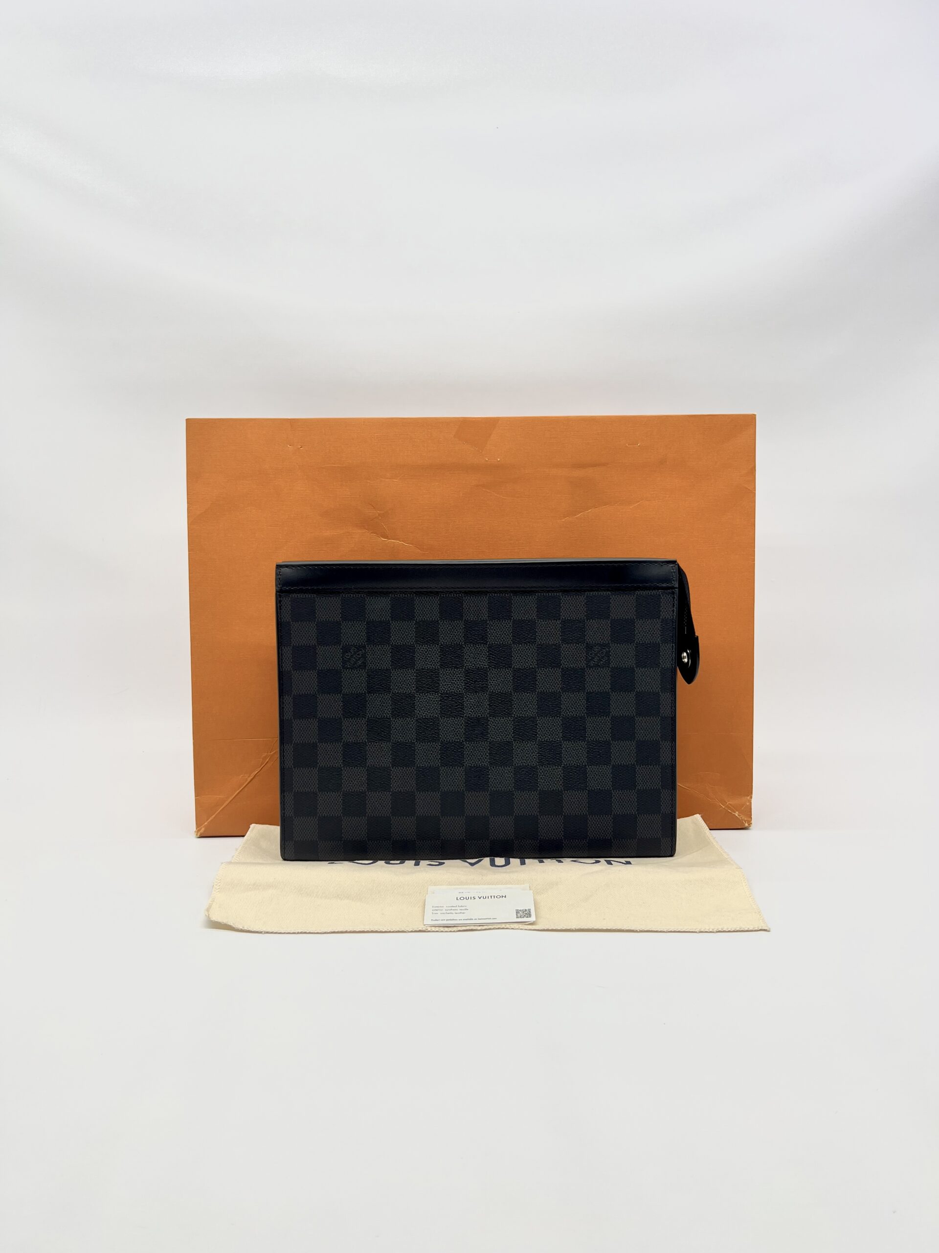Louis Vuitton Pochette Voyage MM Damier Graphite SHW