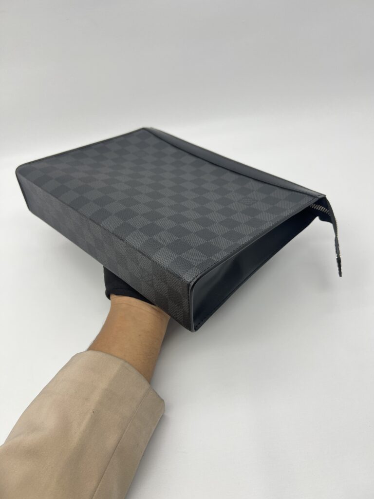 Louis Vuitton Pochette Voyage MM Damier Graphite SHW