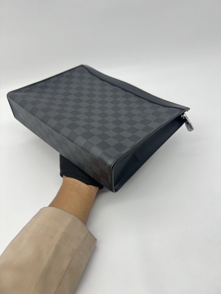 Louis Vuitton Pochette Voyage MM Damier Graphite SHW