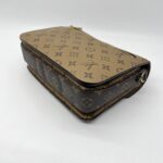 Louis Vuitton Metis MM Monogram Reverse GHW