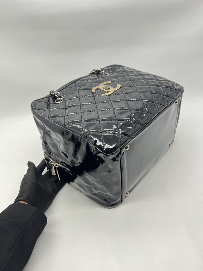 Chanel Brilliant Patent Camera Vernis Black SHW