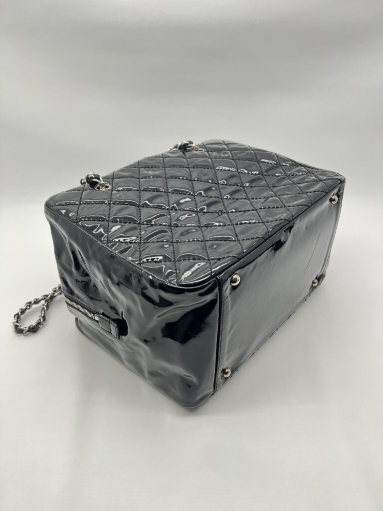 Chanel Brilliant Patent Camera Vernis Black SHW