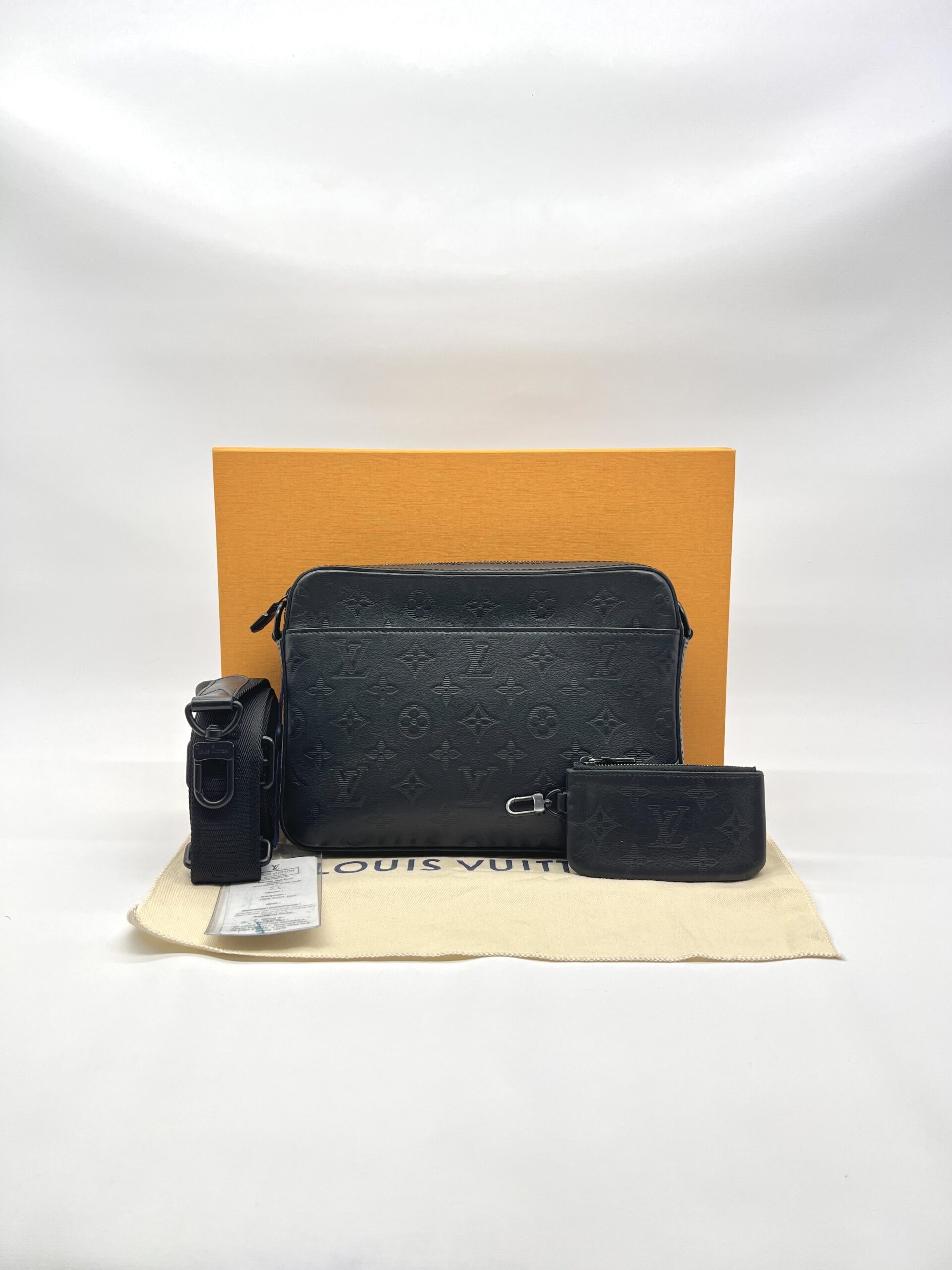 Louis Vuitton Duo Messenger Monogram Shadow Noir