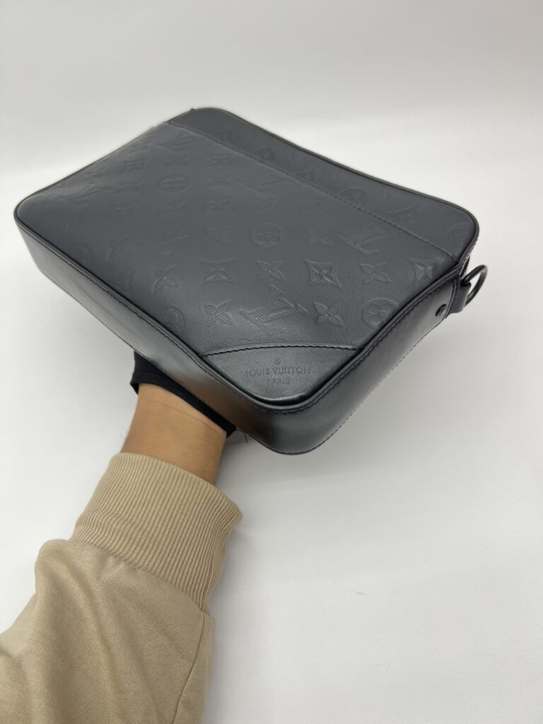 Louis Vuitton Duo Messenger Monogram Shadow Noir