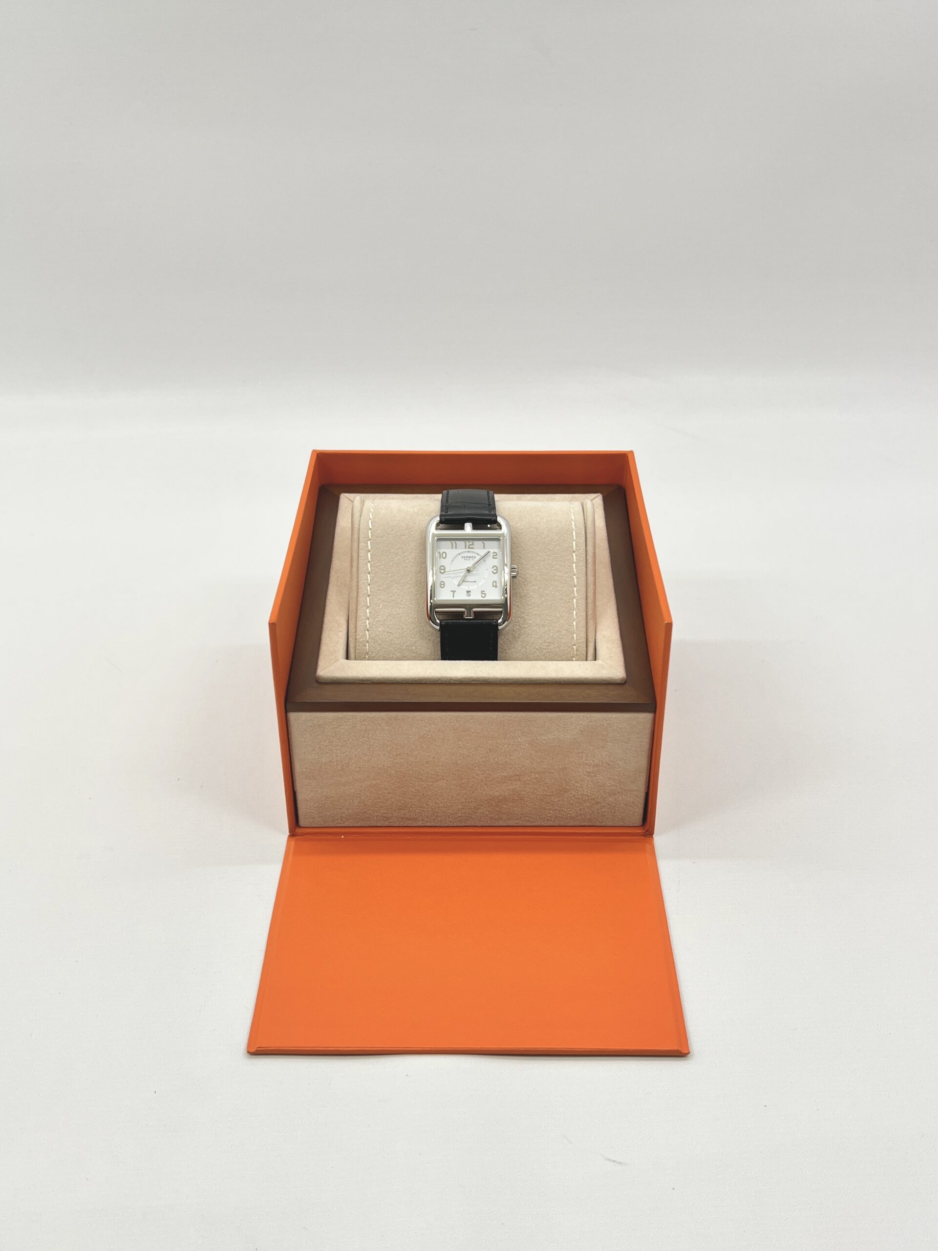 Hermes Cape Cod Automatique Embossed Croco Noir Strap PHW
