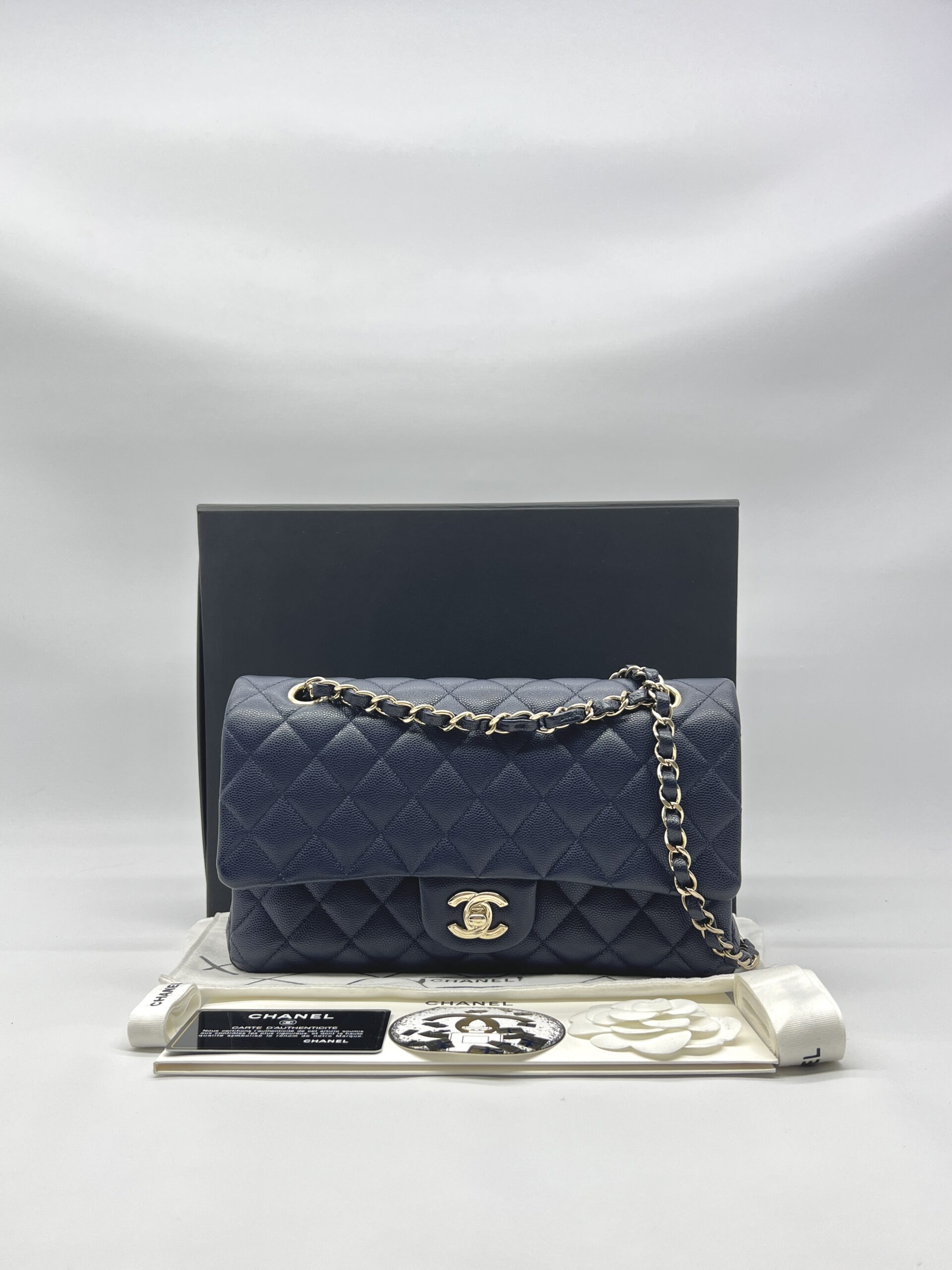 Chanel Classic Medium D.FLap Caviar Navy LGHW