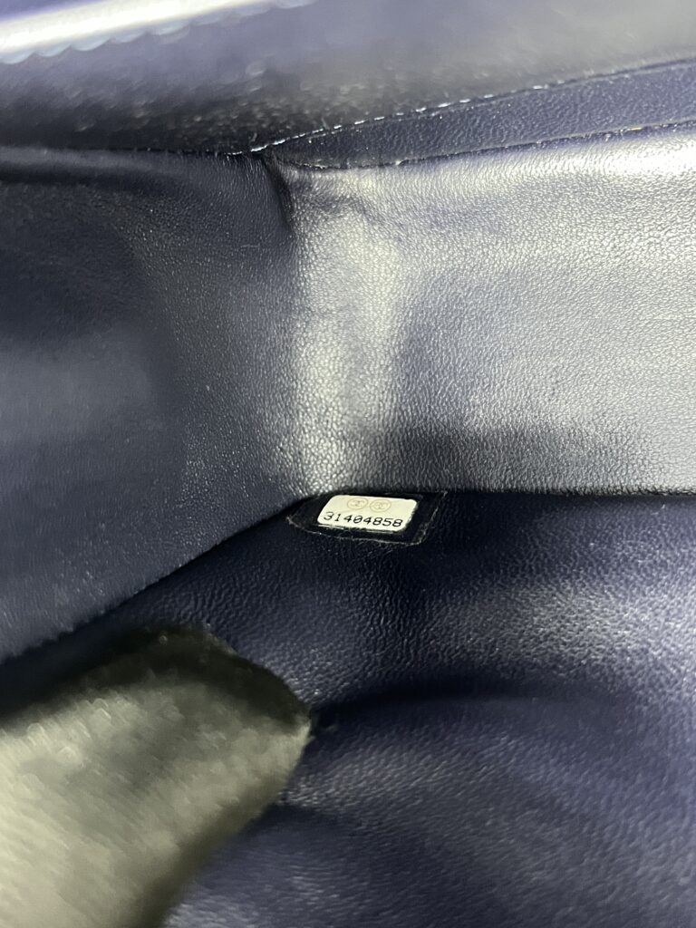 Chanel Classic Medium D.FLap Caviar Navy LGHW