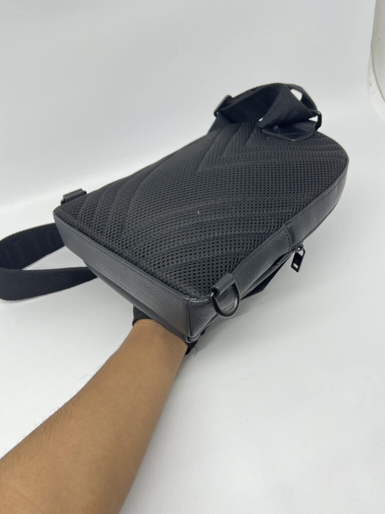 Louis Vuitton Pilot Sling Bag Aerogram Noir