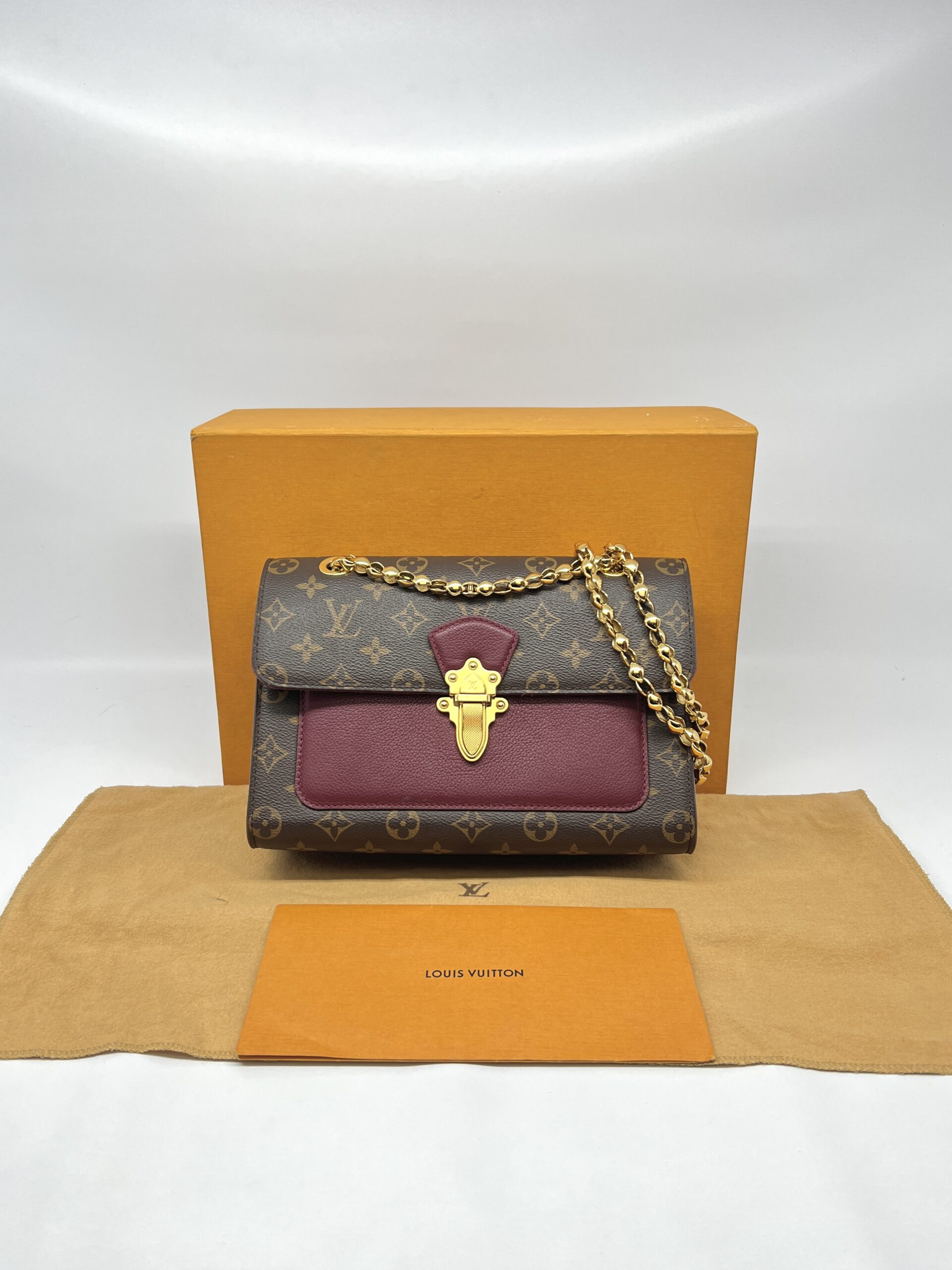 Louis Vuitton Victoire Monogram Raisin GHW