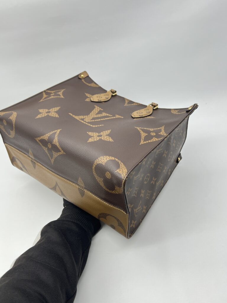 Louis Vuitton On The Go MM Giant Monogram Reverse GHW