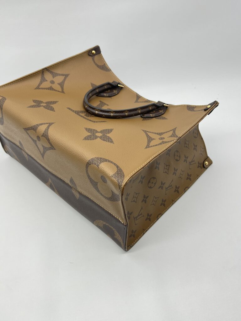 Louis Vuitton On The Go MM Giant Monogram Reverse GHW
