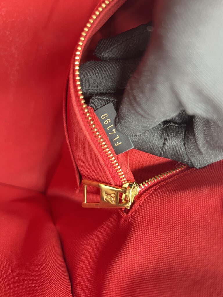 Louis Vuitton On The Go MM Giant Monogram Reverse GHW
