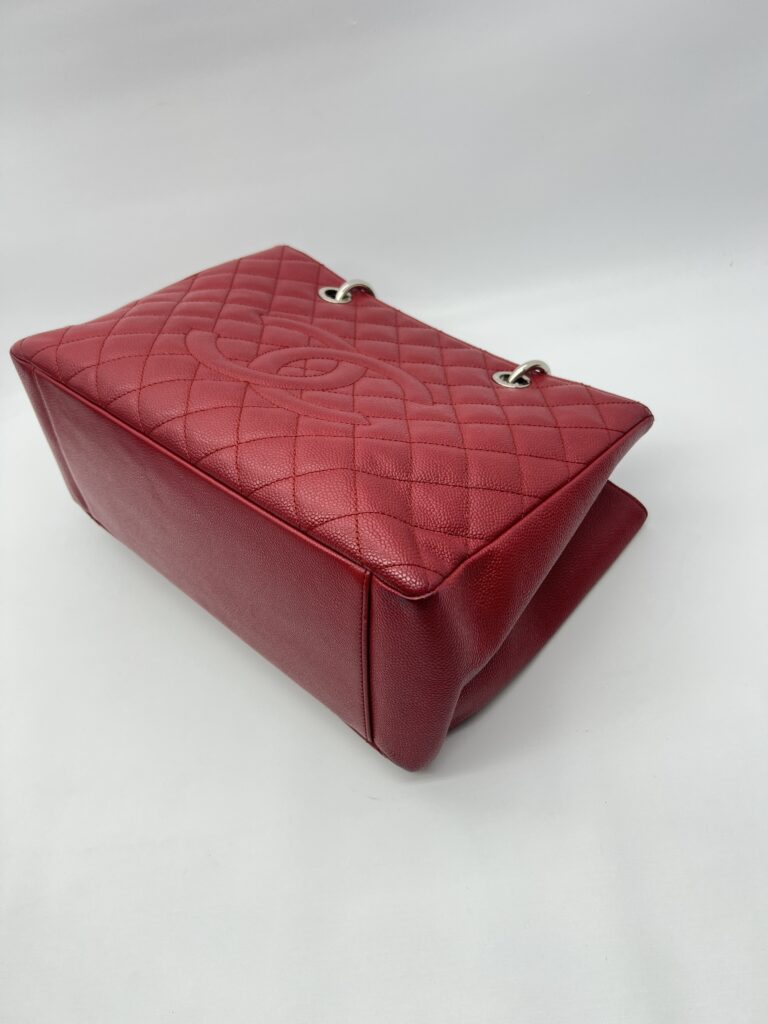 Chanel GST Caviar Red SHW