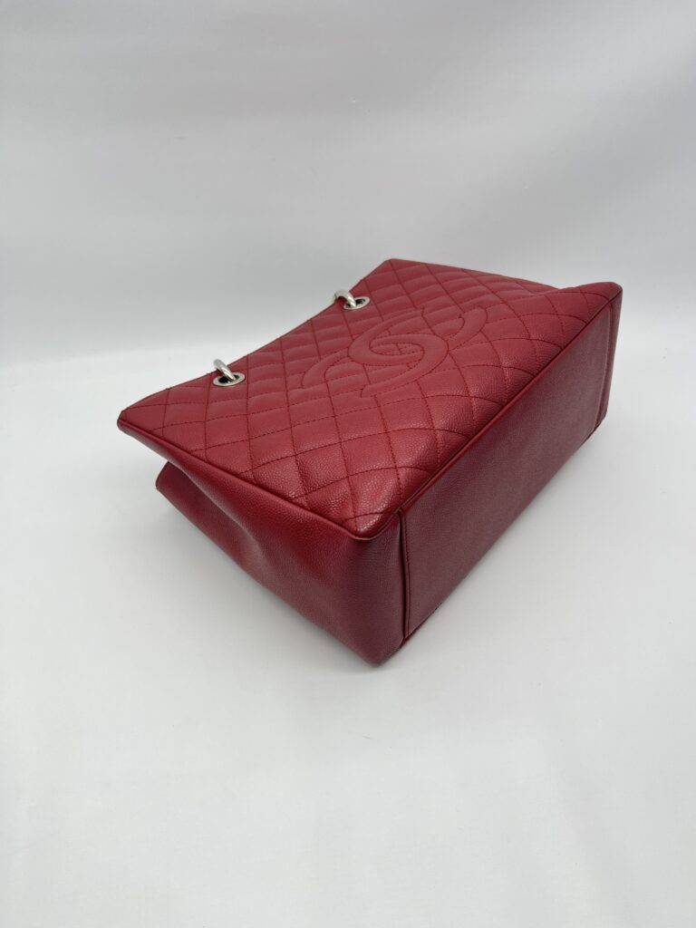 Chanel GST Caviar Red SHW