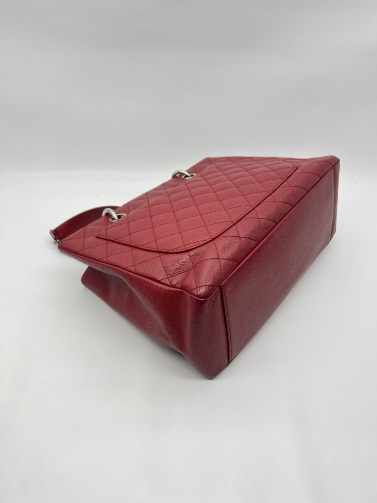 Chanel GST Caviar Red SHW