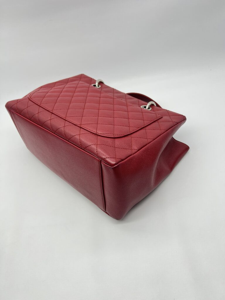 Chanel GST Caviar Red SHW
