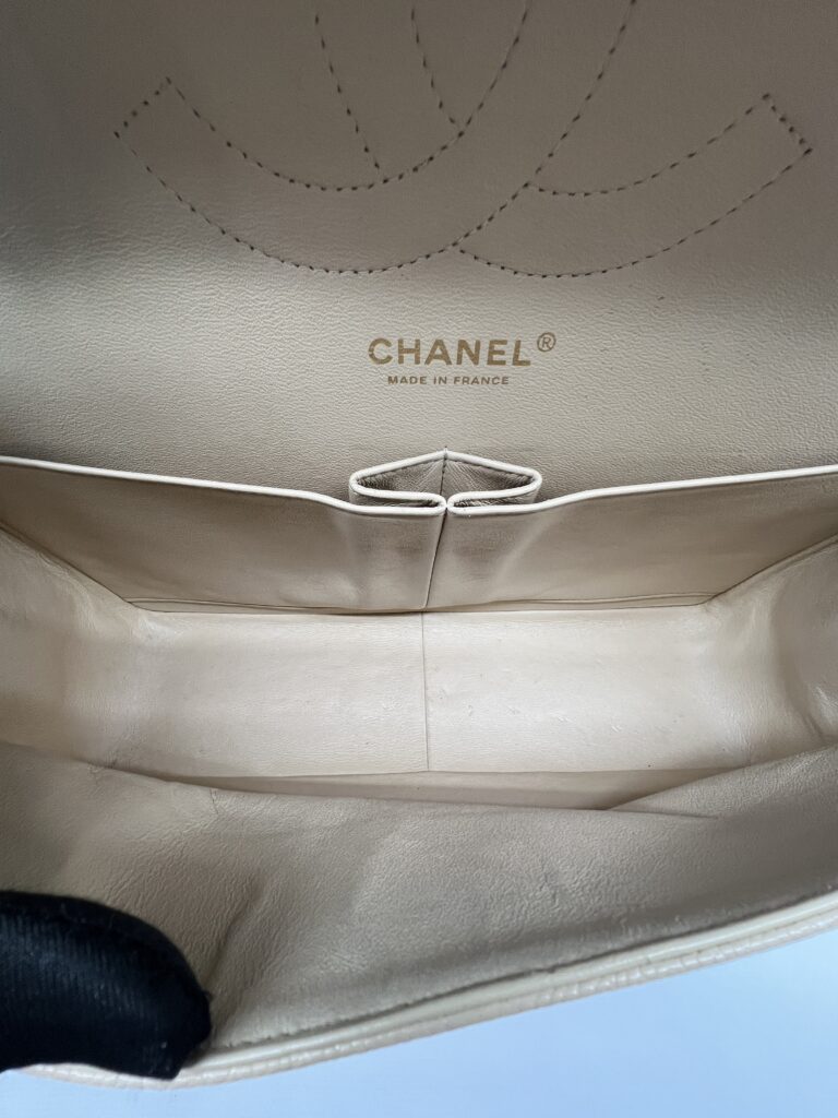 Chanel Jumbo Classic Double Flap Caviar Beige GHW