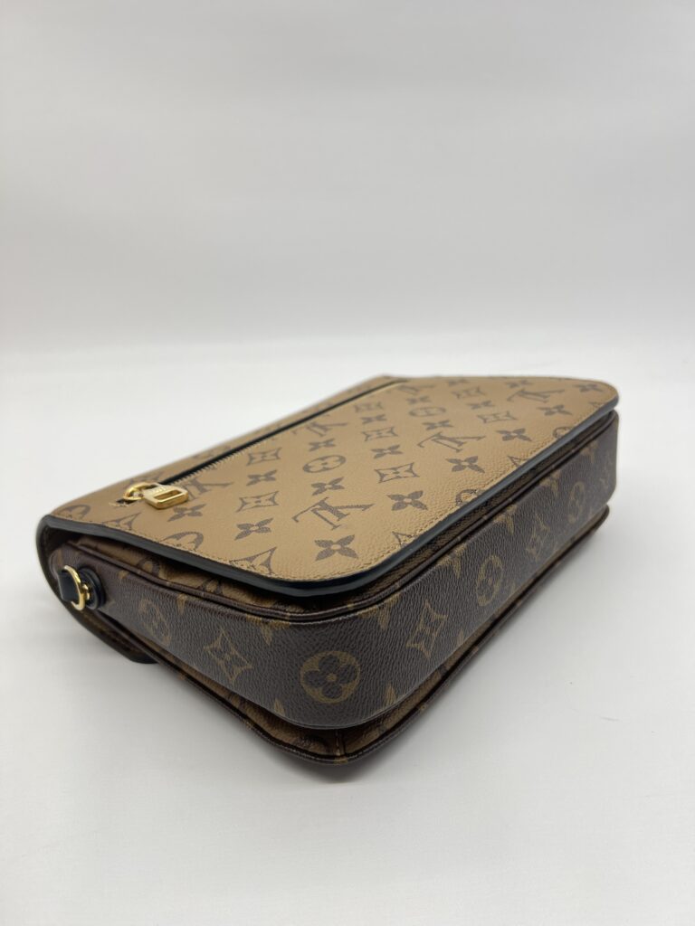 Louis Vuitton Metis MM Monogram Reverse GHW