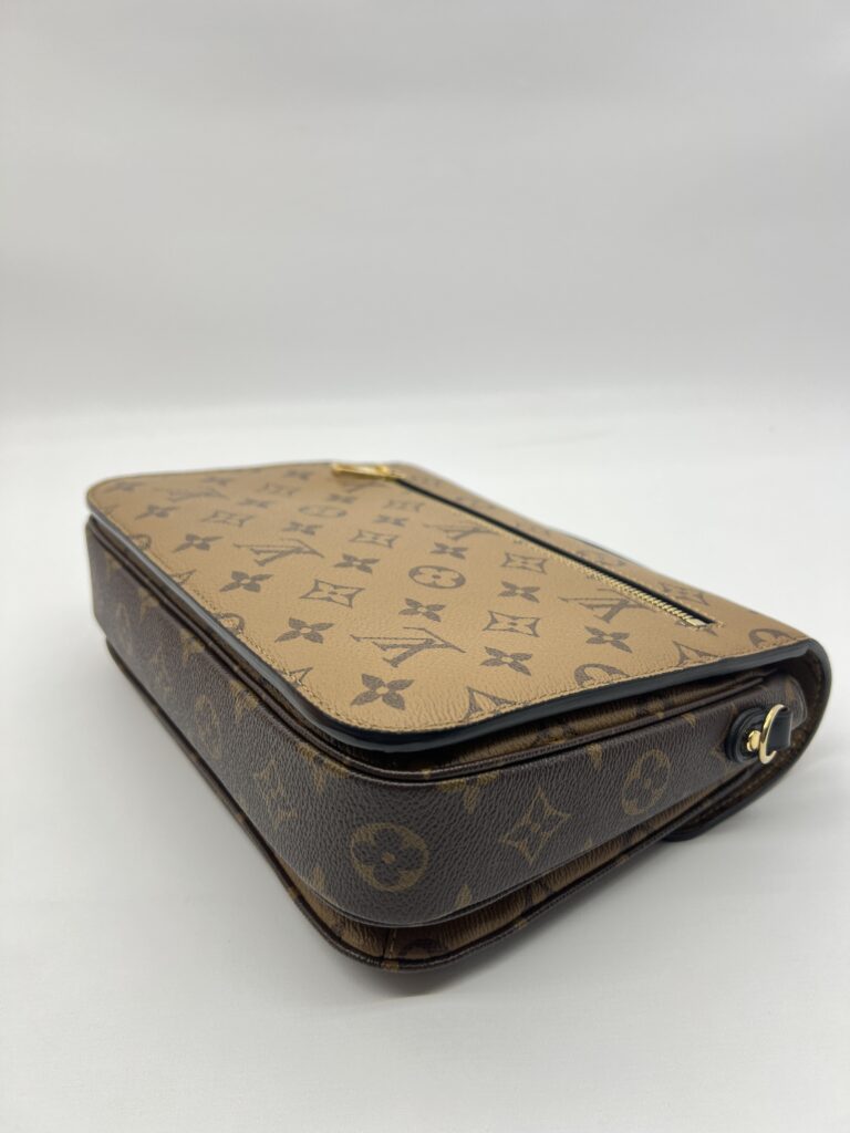 Louis Vuitton Metis MM Monogram Reverse GHW